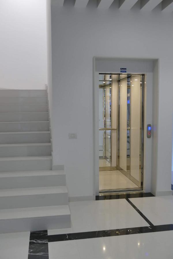 Central Modern Apartment Bari Exterior foto