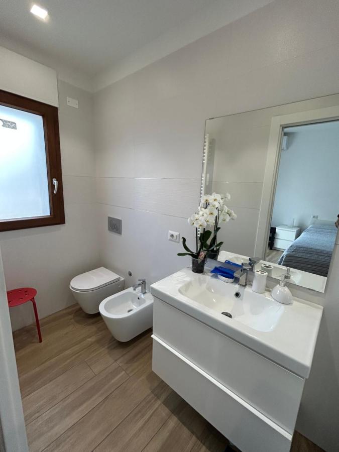 Central Modern Apartment Bari Exterior foto