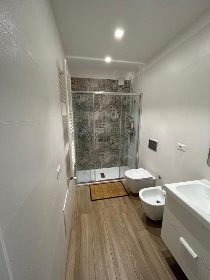 Central Modern Apartment Bari Exterior foto
