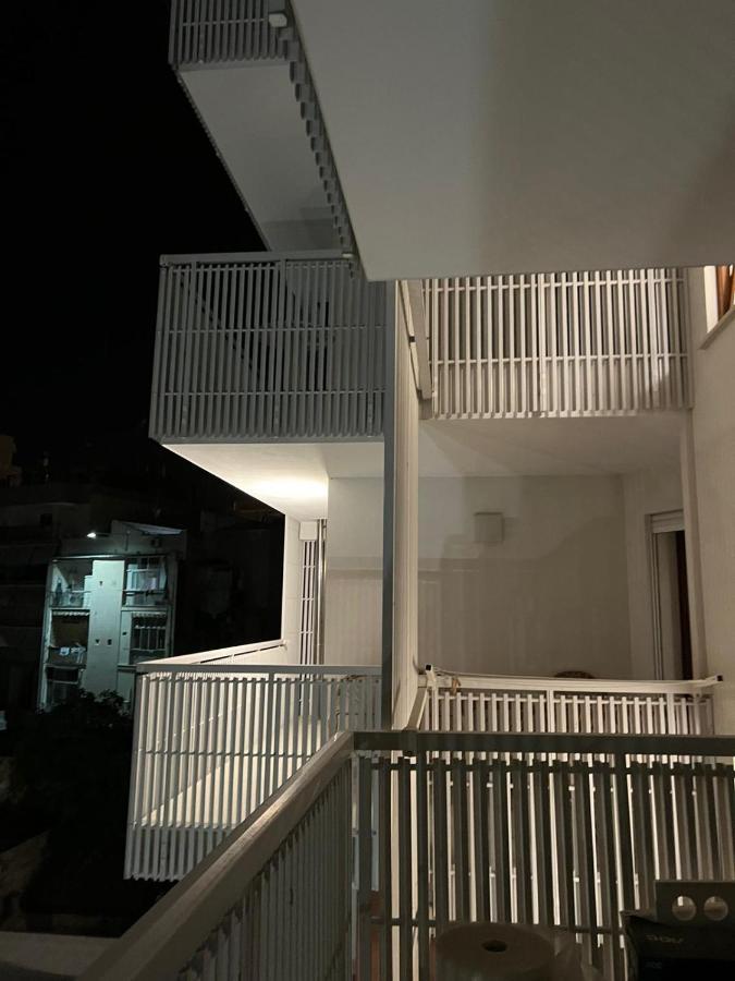Central Modern Apartment Bari Exterior foto
